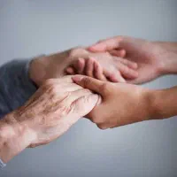 مراقبت و پرستاری از خانم سالمند