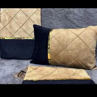 بالشت رو بالشتی|رختخواب، بالش، پتو|بندرعباس, |دیوار