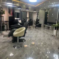 اجاره سالن آرایش ۸۰ متری در معلم|اجارهٔ دفتر کار، اتاق اداری، مطب|رشت, معلم|دیوار
