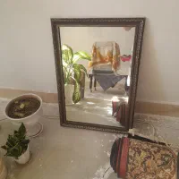 اینه بقل دیوار