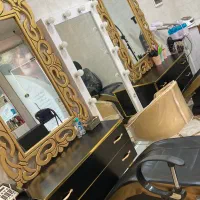 آیینه و کنسول در حد نو|آرایشگاه و سالنهای زیبایی|ورامین, خورین|دیوار