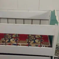 تخت وگهواره|تخت و صندلی بچه|یزد, |دیوار