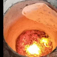 نان محلی با تنور گلی (اتشی)