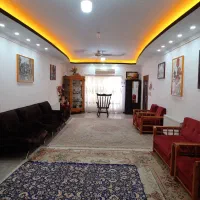 خانه ویلای تک واحدی ۱۳۳متری بالا با ۱۰۰متر مغازه