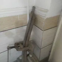 گیره لوله با پایه هاش