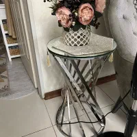 مبلمان برند چستر همراه با میزنهارخوری و عسلی ها|مبلمان خانگی و میز عسلی|اندیشه, اندیشه فاز ۱|دیوار