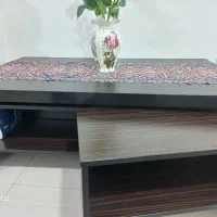میز و ۴ تا  عسلی