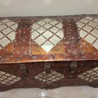 صندوق قدیمی و کاملا سالم