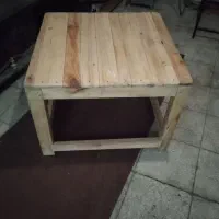 کرسی چوبی