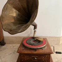 گرامافون هندلی قدیمی