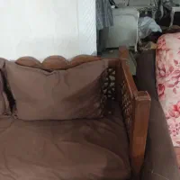 یک تخت سه نفره چوب گردومنبتکاری ومشبش|تخت و سرویس خواب|شیراز, زند|دیوار