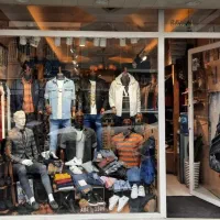 فروشنده پوشاک آقایان