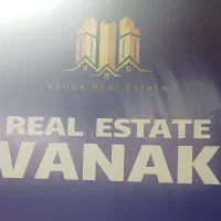 یک-واحد-پیش-فروش-در-خیابان-ایستگاه-فوری