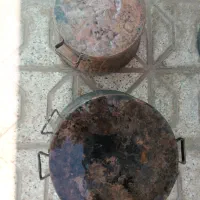 دیگ مسی و ترازو قدیمی