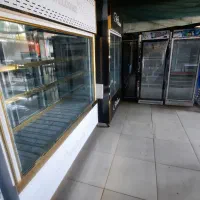 یخچال داخل آبی