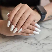 کاشت ناخن با قیمتی اقتصادی