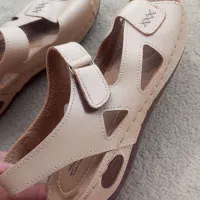 کفش صندل زنانه نو کرمی