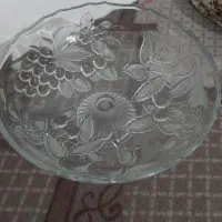 تعدادی ظرف و سی دی|ظروف سرو و پذیرایی|نسیم‌شهر, |دیوار