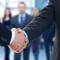 همکار غرفه‌دار نمایشگاه عسلویه