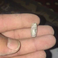 مقداری وسایل شخصی مثل بدلیجات
