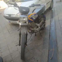 هندا 125 1403. لاکی رهرو zx150