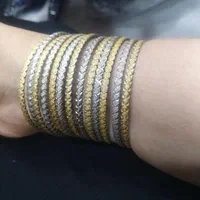 النگو طلا روس