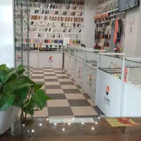 فروشنده خانم