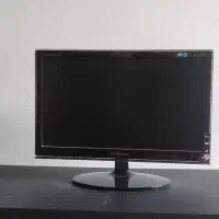 فروش فوری مانیتور سامسونگ 19 اسنچ