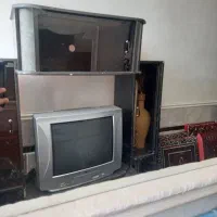 تلوزیون 21 اینچ به همراه میز بزرگ|تلویزیون و پروژکتور|زابل, |دیوار