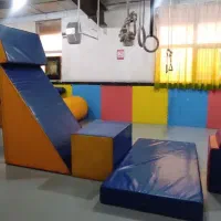 مربی بازی و ورزش کودک