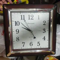 ساعت دیواری