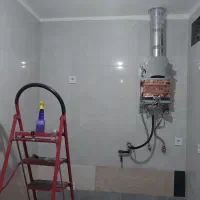 تعمیر و نصب آبگرمکن دیواری و جرمگیری لوله آب گرم
