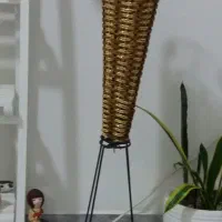 یک عدد گلدان