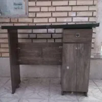 میز تحریر|میز تحریر و کامپیوتر|مبارکه, |دیوار