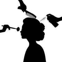 نیازمند مدل دکلره‌رنگ و پروتئین‌تراپی(موی‌کوتاه)