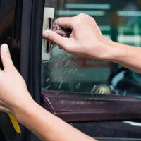 شیشه دودی/ با یک سال ضمانت/ یک تیکه