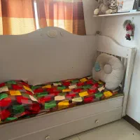 تخت و دراور / کودک و نوجوان/ساحل چوب