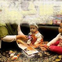 معلم جهت تدریس به کودک