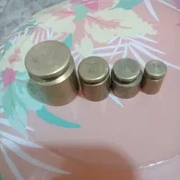 سنگ ترازوی برنجی قدیمی|کلکسیون اشیاء عتیقه|اراک, |دیوار