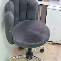 میز و صندلی.استیج پدیکور.استند لاک|آرایشگاه و سالنهای زیبایی|قم, زینبیه|دیوار