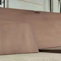 در کمد دیواری