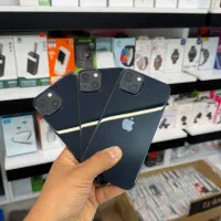 ایفون 13پک اصلی درحدنو باتری 95و87و86(موبایل مسعود