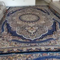 به ی بافنده قالی نیاز دارم