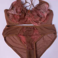 نیمتنه ورزشی و لباس زیر بانوان|لباس|اراک, |دیوار