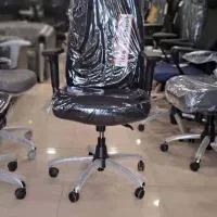 صندلی مدیریتی مدل D900 از مبلمان اداری قصر چوب