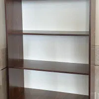 کتابخانه و کمد