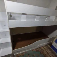 تخت خواب دو طبقه ی نوجوان