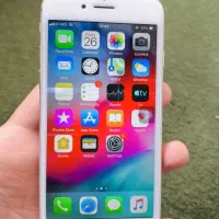 اپل iPhone 6 با حافظهٔ ۶۴ گیگابایت