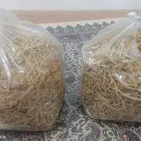 فروش رشته های پلویی با تنور سنتی