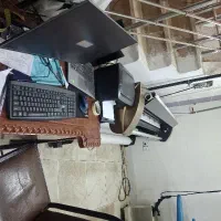 کارگاه خدمات طراحی والگوسازی وبرش. دکمه مادگی